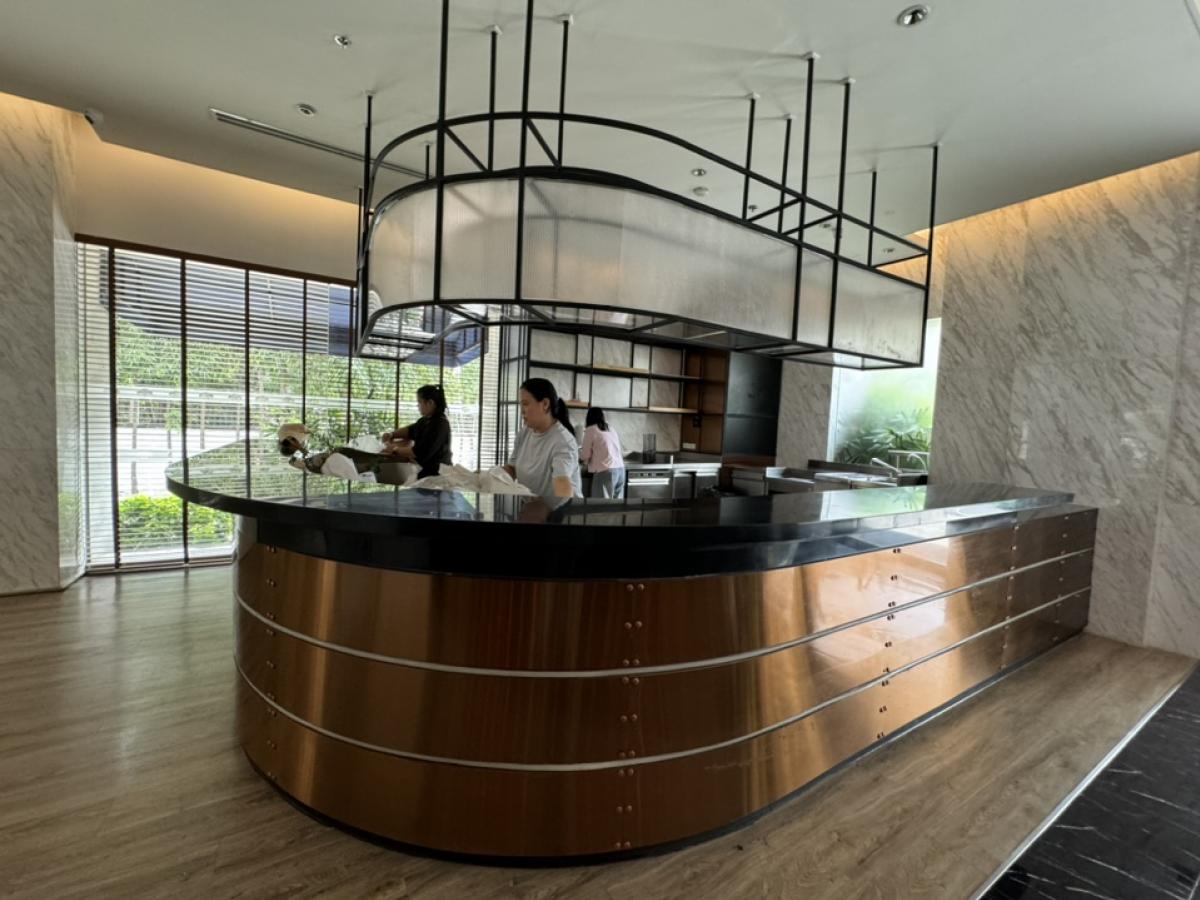 ให้เช่าร้านค้า/ตลาดนัดสุขุมวิท อโศก ทองหล่อ : Rental : Commercials Shop with Full Equipment For Bar , Cafe , Omakase etc in Prompong , 80 sqm ปล่อยเช่า Shop พร้อมอุปกรณ์ ในพร้อมพงศ์เหมาะ ทำบาร์ , Cafe ร้าน Omakase etc , 80 ตรม 🔥🔥Rental Price : 100,000 THB 🔥🔥More Information📱Tel : 061-9979915 / Kat📱Li