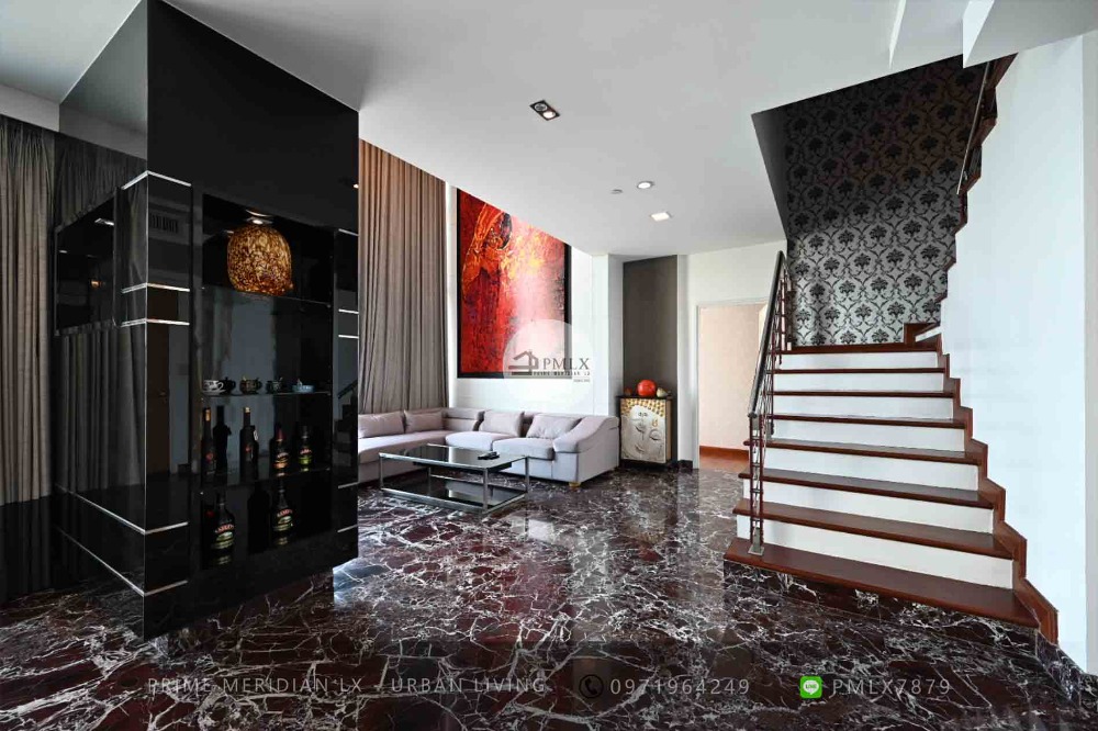 ให้เช่าคอนโดสุขุมวิท อโศก ทองหล่อ : Wind Sukhumvit 23 - Top Floor Penthouse Triplex, Outdoor Jacuzzi, Prime Location