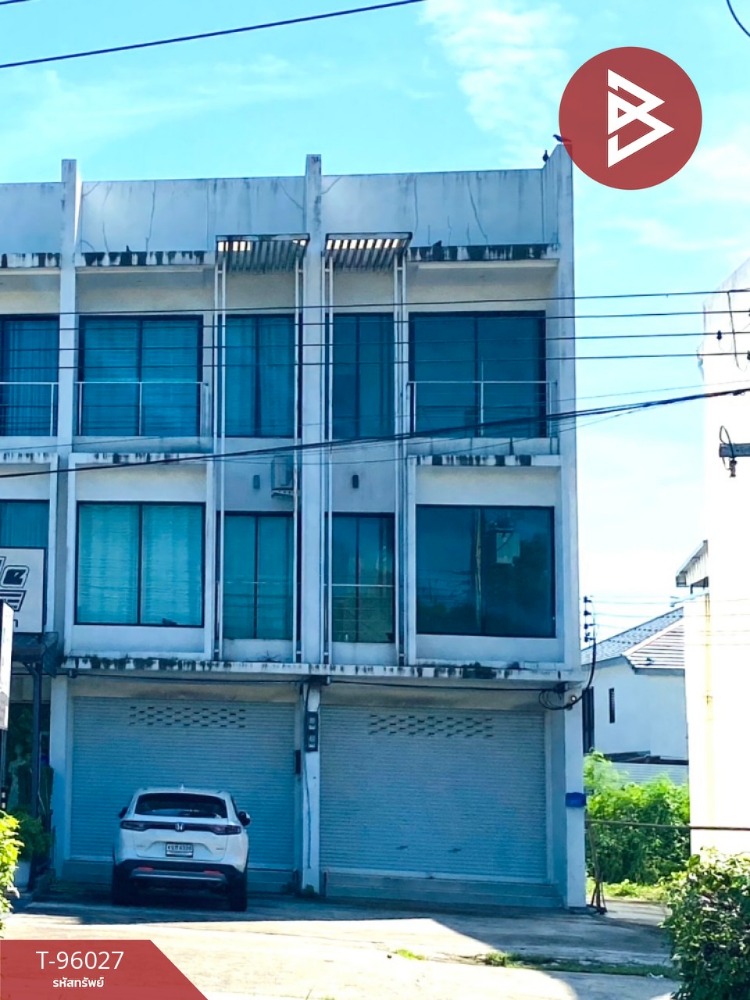 For SaleTownhomePhetchabun : Townhouse for sale, 3 floors, area 1 ngan 2.6 square wa, in Mueang Phetchabun