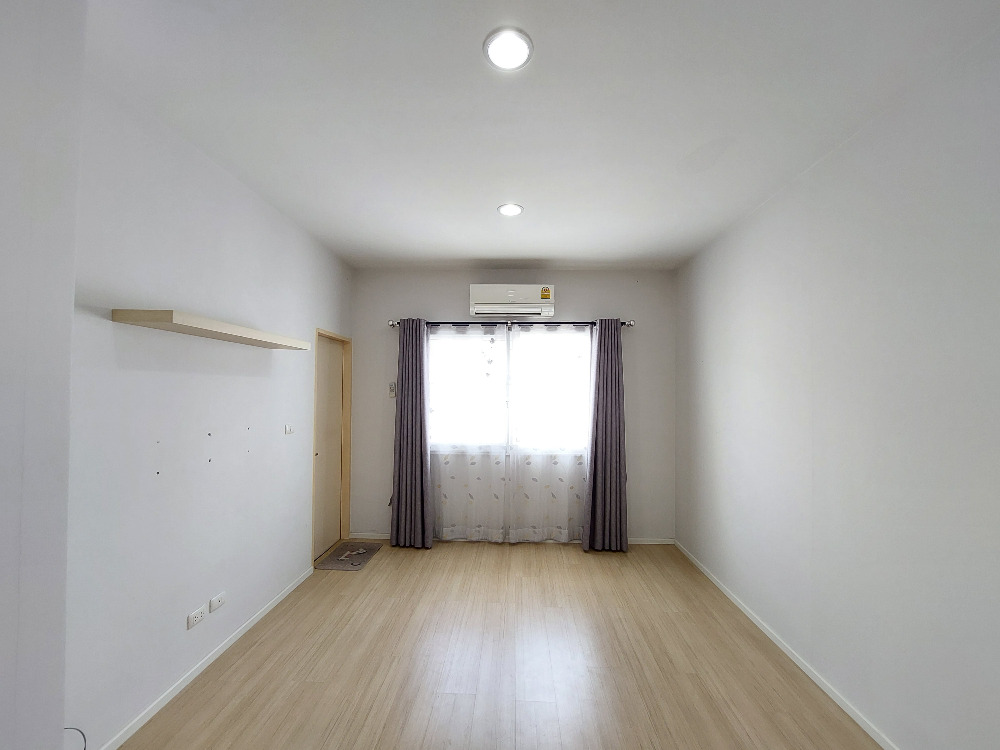 ขายทาวน์โฮมอ่อนนุช อุดมสุข : ทาวน์โฮม 3 ชั้นโซนอ่อนนุช บ้านกลางเมือง สุขุมวิท 77 เจ้าของอยู่อาศัยน้อยมาก