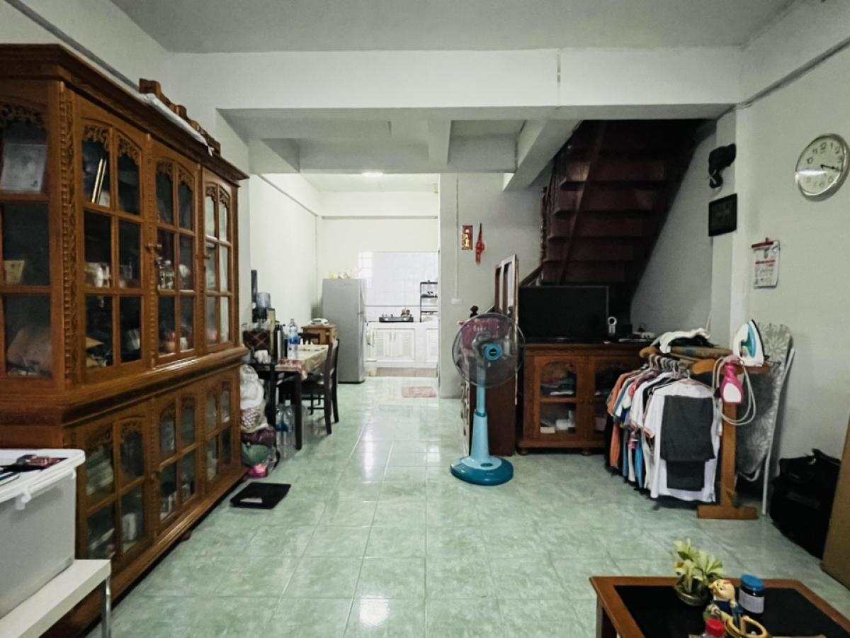 For SaleTownhomeNawamin, Ramindra : Townhouse for sale, Soi Khubon 6, Ram Intra, Manimat, beautiful house for sale, cheap, first come first served.