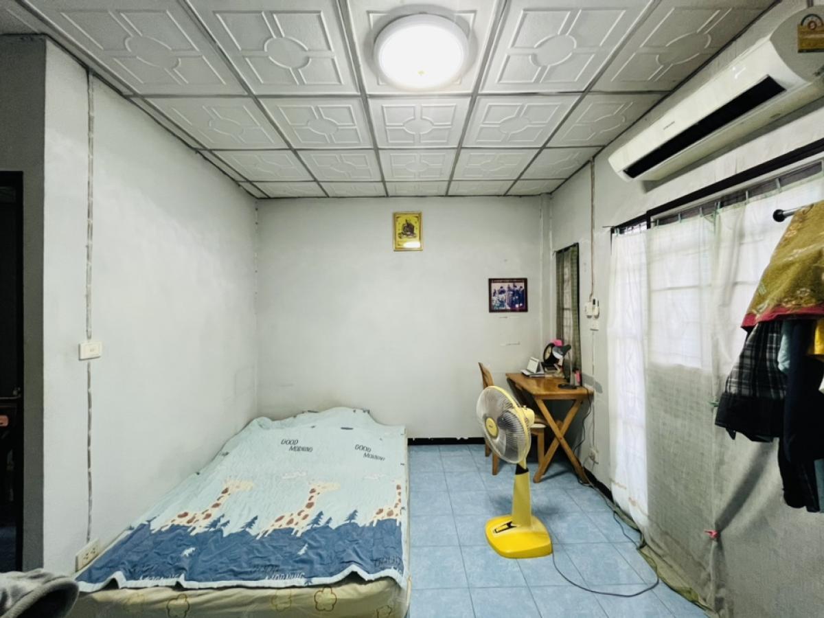 For SaleTownhomeNawamin, Ramindra : Townhouse for sale, Soi Khubon 6, Ram Intra, Manimat, beautiful house for sale, cheap, first come first served.