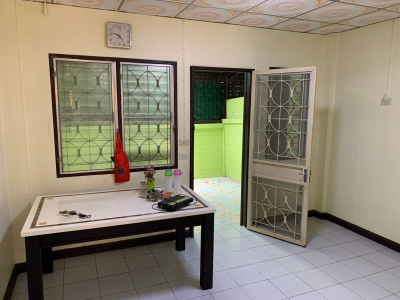 For SaleTownhomeNakhon Pathom : Townhouse 3.5 floors, 21.2 sq m., Busarin Village, Line 4, Krathum Lom Subdistrict, Sam Phran District, Nakhon Pathom Province