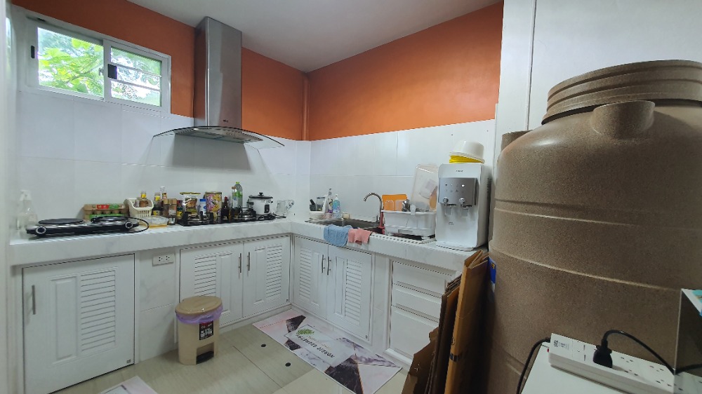 For SaleShop HouseKaset Nawamin,Ladplakao : Urgent sale!! 4-story shophouse near Satri Wittaya 2 School Sukonthasawat Rd., good condition, beautifully decorated, ready for use.