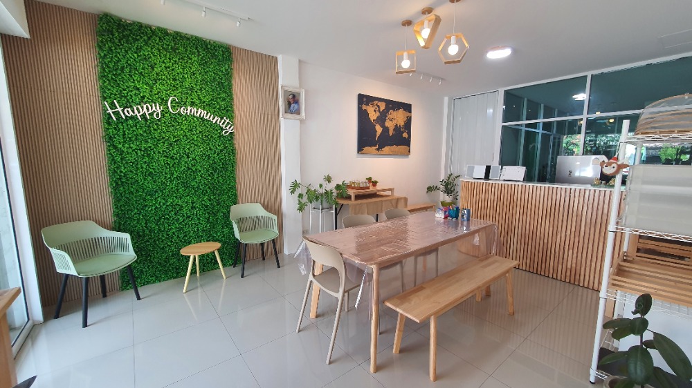 For SaleShop HouseKaset Nawamin,Ladplakao : Urgent sale!! 4-story shophouse near Satri Wittaya 2 School Sukonthasawat Rd., good condition, beautifully decorated, ready for use.