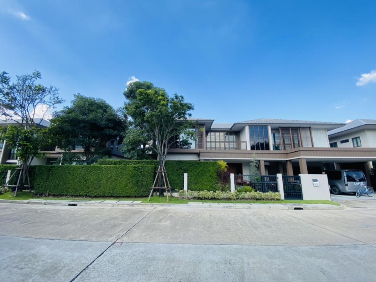 For SaleHousePattanakan, Srinakarin : For Sale, Burasiri, Krungthep Kreetha, large house, 450 sq m., decorated, extended with furniture, ready to move in