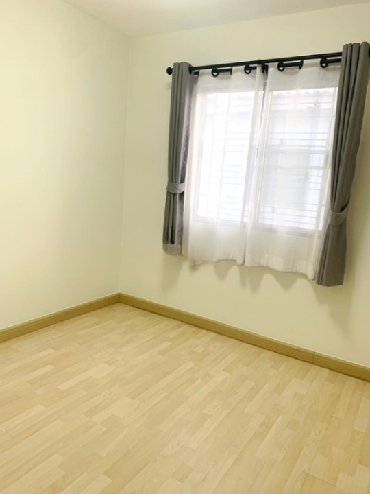 For RentTownhomeNawamin, Ramindra : Townhome for rent, The Connect, Watcharapol Expressway, near Sukhapiban 5, only 5 minutes.