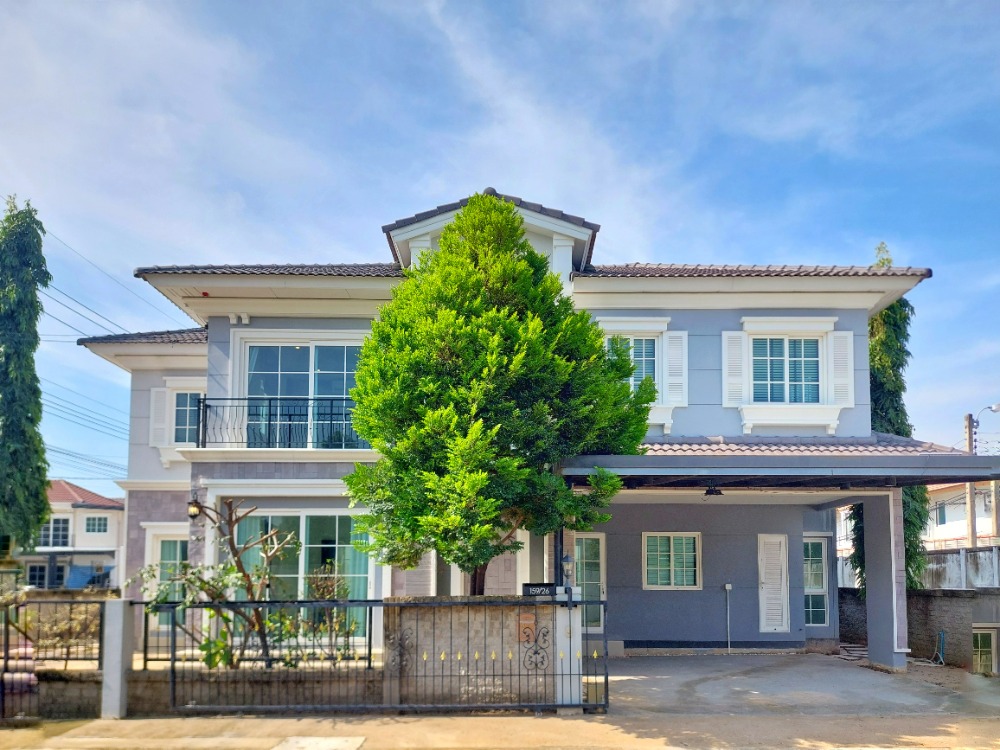 For SaleBang kae, Phetkasem : For sale: 2-storey detached house, ready to move in, well maintained, Golden Neo Sathorn project, 55.2 sq m., 178 sq m., located at the beginning of the project and the only house in the alley, providing high privacy.