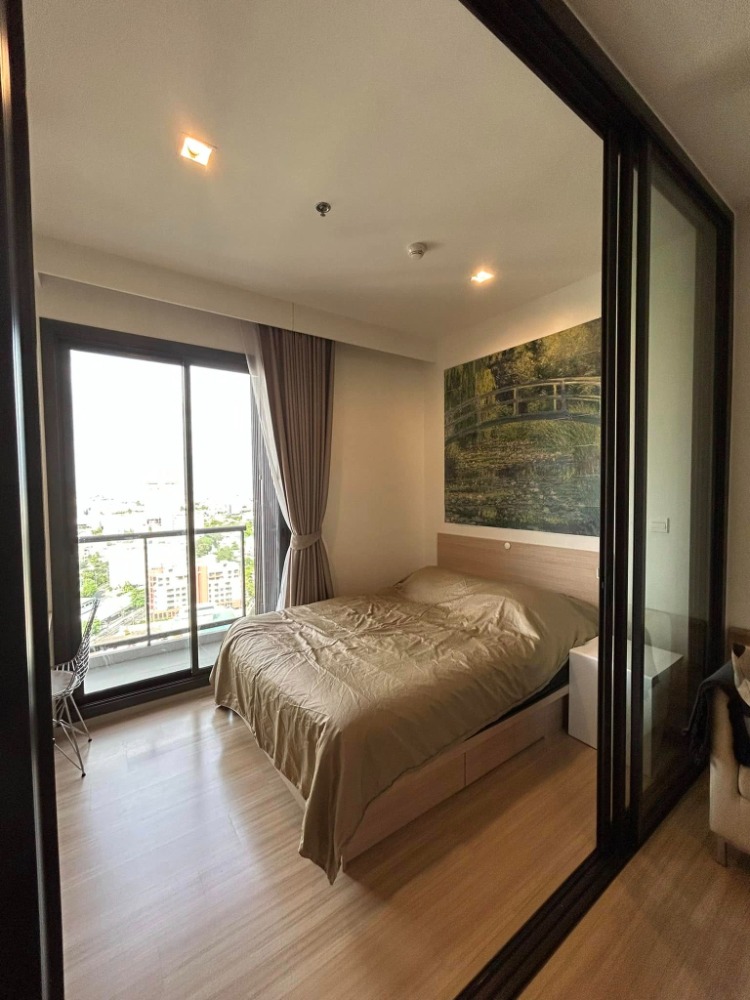 For RentCondoSapankwai,Jatujak : 📌Ready to move in Condo   M Jatujak  📌 Line : @jhrrealestate