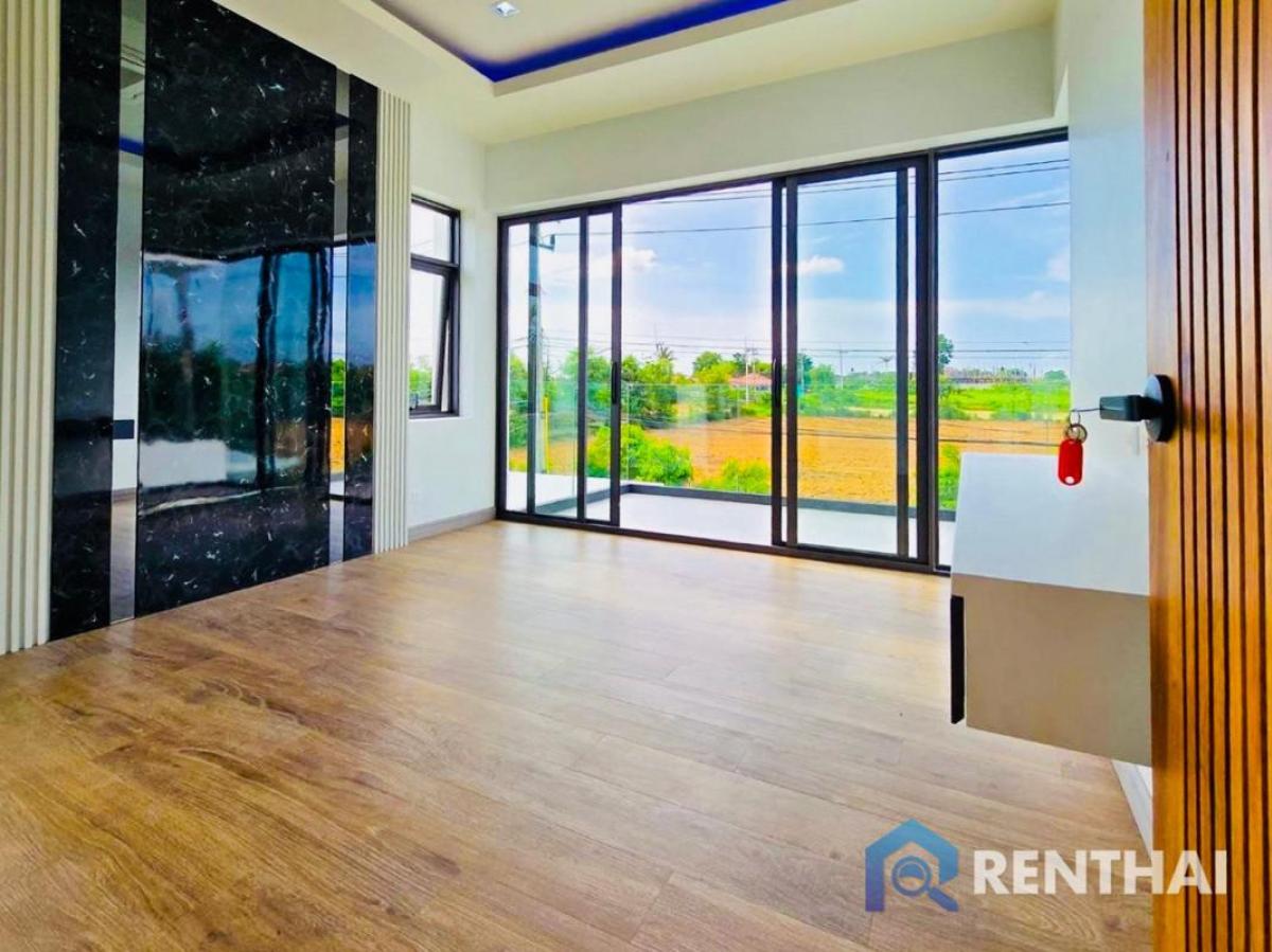 ขายบ้านพัทยา บางแสน ชลบุรี สัตหีบ : บ้านเดี่ยว โมเดิร์น สไตล์ ทำเลขอบอ่างมาบประชัน