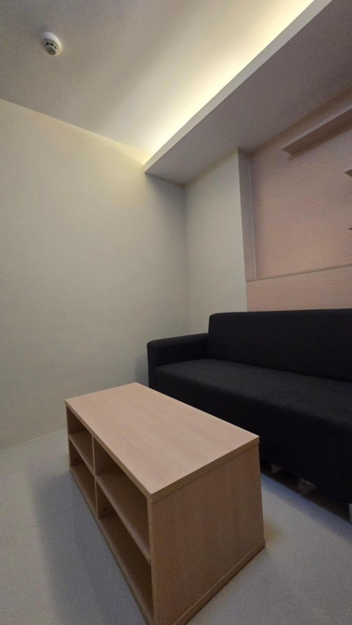 For SaleCondoLadprao101, Happy Land, The Mall Bang Kapi : Condo for sale: Le Champs Premium Condominium (LE CHAMPS PREMIUM CONDOMINIUM)  2nd floor, Building B, widest balcony in the project   Size 44.72 square meters  1 bedroom, 1 bathroom with built-in kitchen  Unblocked view, beautiful room, still new con