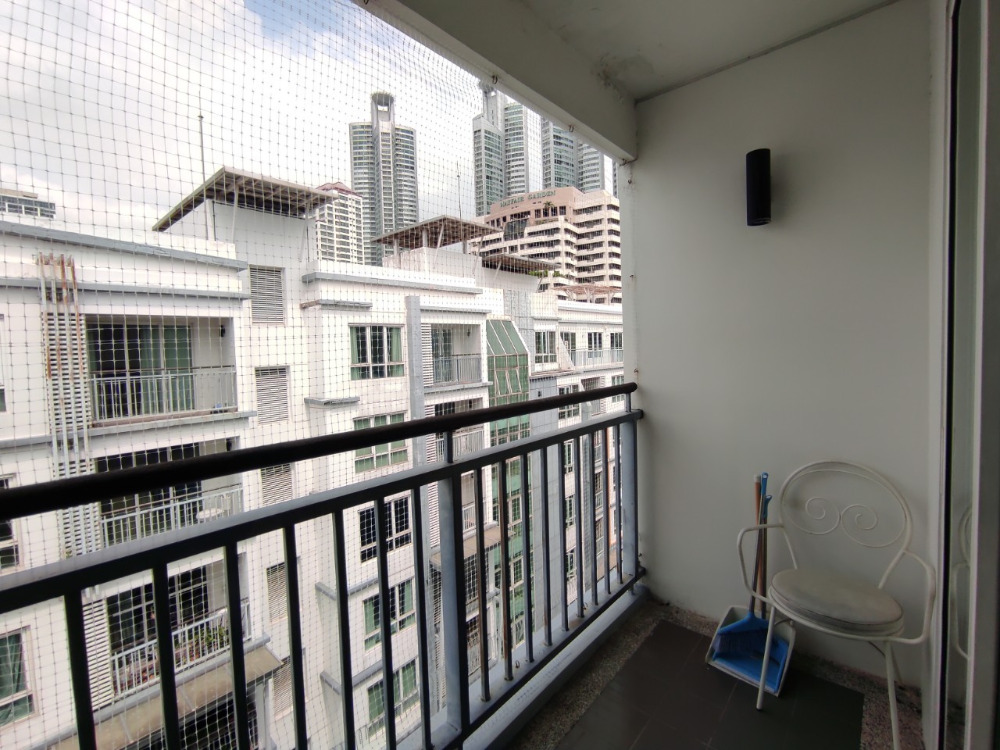 ขายคอนโดสุขุมวิท อโศก ทองหล่อ : ขายพร้อมผู้เช่า ราคาต่ำกว่าตลาด รีบเลย ขายด่วน 2 ห้องนอน ฟลอร์สูง วิวสวนเบญจกิติ