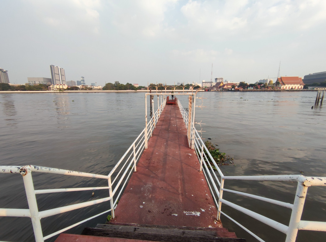For RentLandPinklao, Charansanitwong : Land for rent in Bang Phlat, 2 rai, next to the Chao Phraya River, near Rama VII Bridge