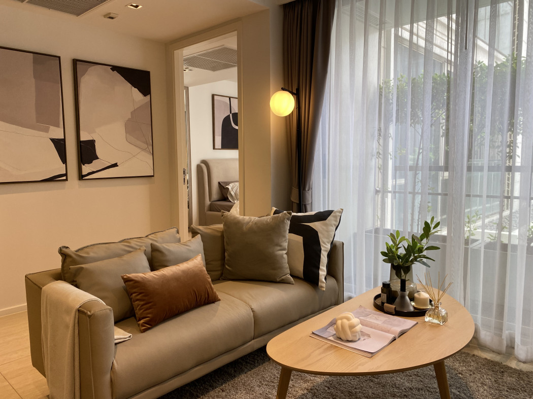 For SaleCondoWitthayu, Chidlom, Langsuan, Ploenchit : For sale: Condominium Low rise, Luxury Craft level, Phloen Chit, 65.65 sq m, only 190 meters from BTS Phloen Chit station.