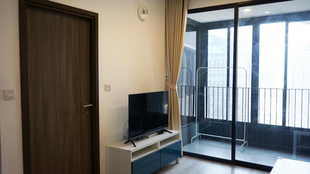 For SaleCondoRama9, Petchburi, RCA : Condo for Sale🏠ideo Mobi Asoke 1 Bedroom 35SQM 32Floor next to the university.