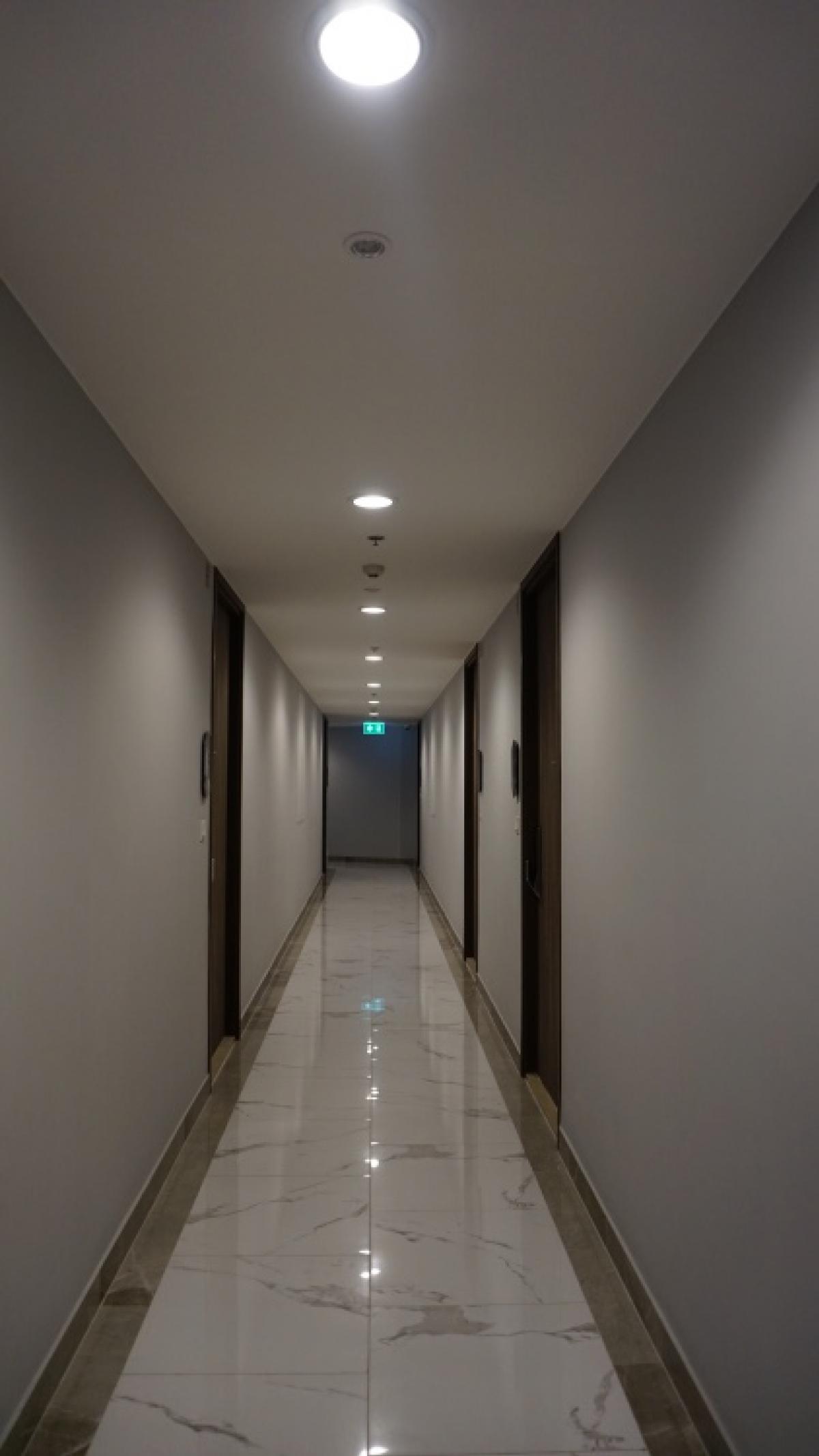 For SaleCondoRama9, Petchburi, RCA : Condo for Sale🏠ideo Mobi Asoke 1 Bedroom 35SQM 32Floor next to the university.