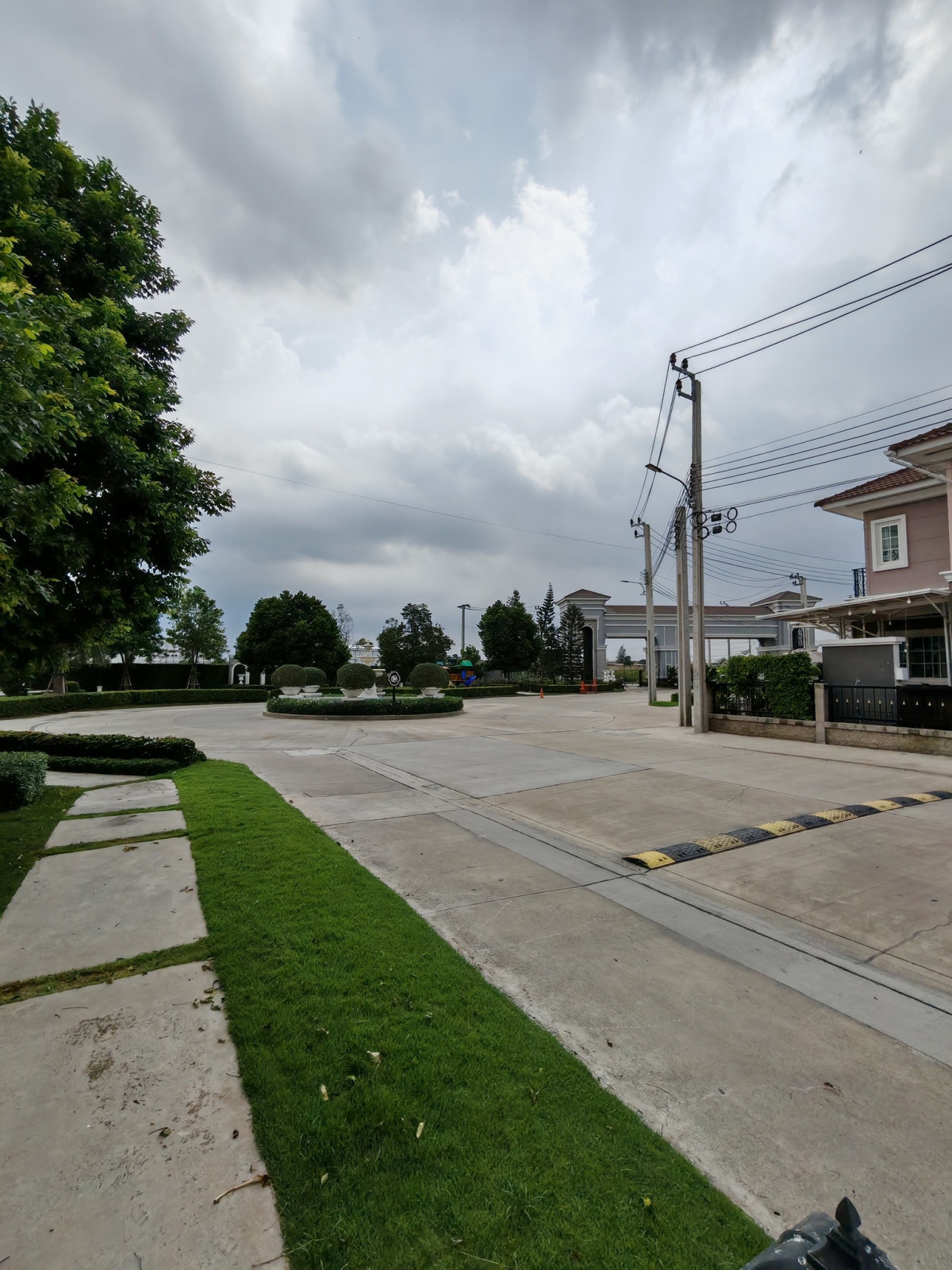 ขายบ้านลาดกระบัง สุวรรณภูมิ : ขายบ้าน  โกลเด้น นีโอ บางนา-สวนหลวง ดอกไม้ เขต ประเวศ กรุงเทพ  CX-139237