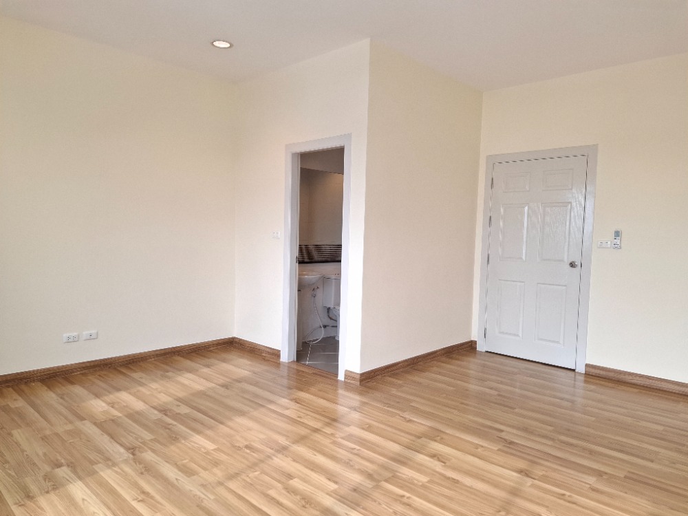 For SaleHome OfficeKaset Nawamin,Ladplakao : Home office for sale, Premium Place Sukonthasawat, best location, Bangkok