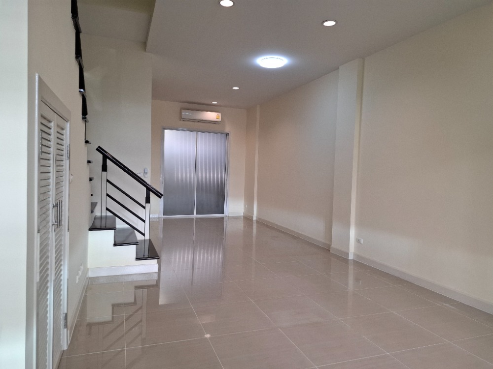 For SaleHome OfficeKaset Nawamin,Ladplakao : Home office for sale, Premium Place Sukonthasawat, best location, Bangkok