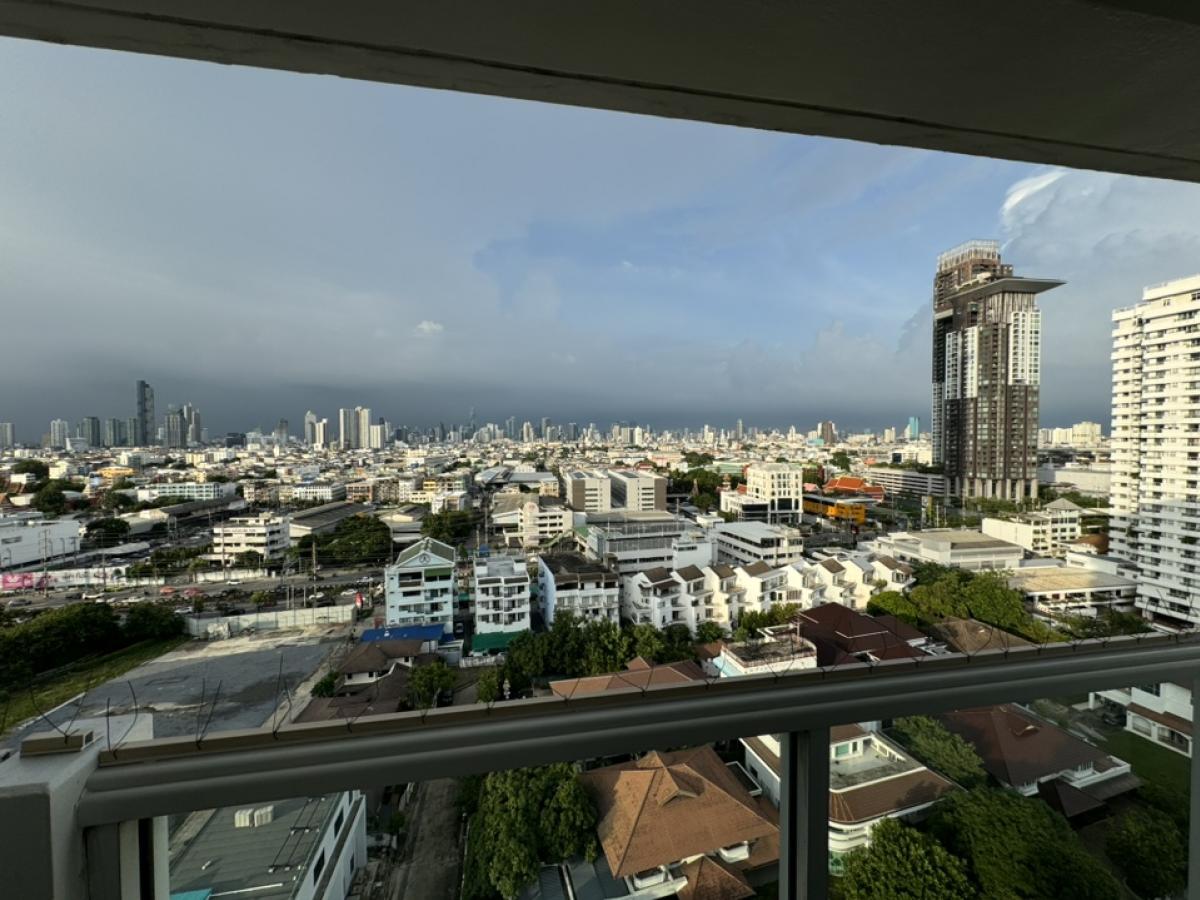 ขายคอนโดพระราม 3 สาธุประดิษฐ์ : 🏠 Riverside Villa Condominium ติดแม่น้ำเจ้าพระยา Renovate แล้วทั้งหลัง วิวเมือง วิวแม่น้ำกว่า 270 องศา
