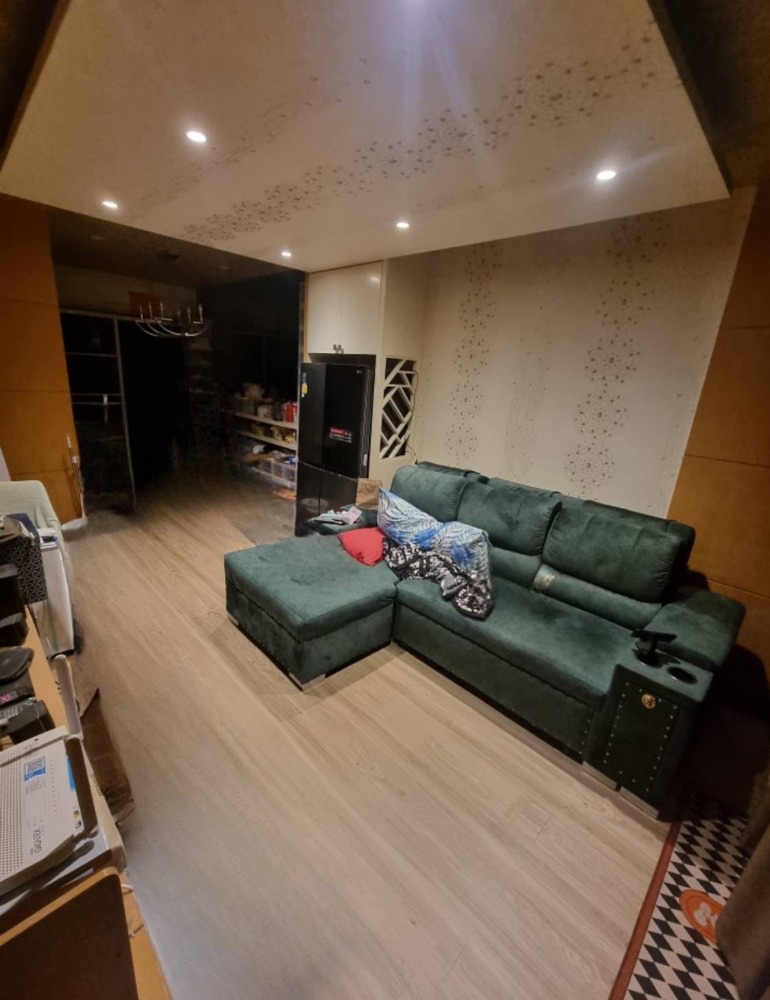 For SaleTownhomeLadprao101, Happy Land, The Mall Bang Kapi : Townhome Baan Klang Muang Ladprao 101 / 3 Bedrooms (FOR SALE) TPM164