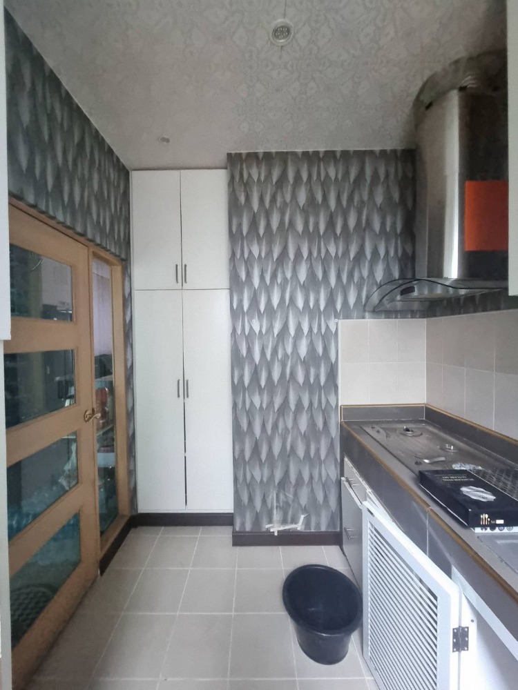 For SaleTownhomeLadprao101, Happy Land, The Mall Bang Kapi : Townhome Baan Klang Muang Ladprao 101 / 3 Bedrooms (FOR SALE) TPM164