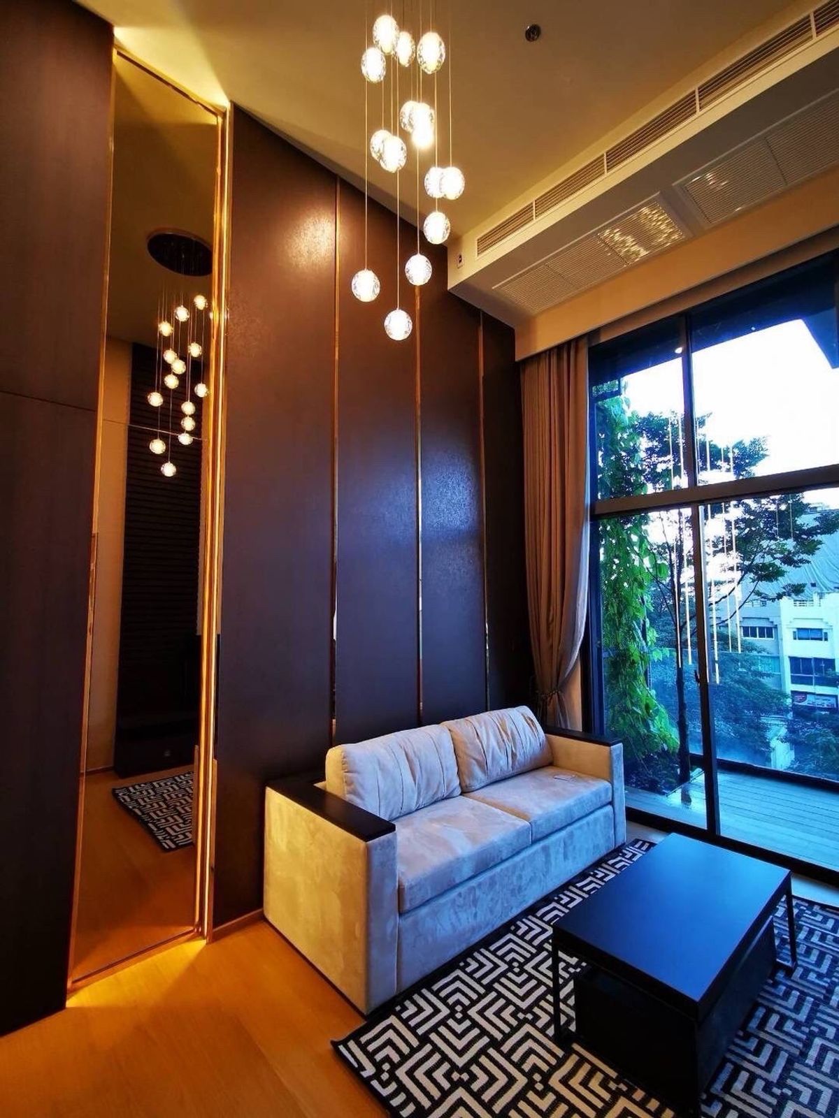 ให้เช่าคอนโดสุขุมวิท อโศก ทองหล่อ : 🔥HOT DEAL🔥🔥Siamese Exclusive 31 Condo | Duplex 2 Bed | 90 sqm | Floor 4 | Rent 75,000 baht 🔥ดูแพล็ก 2 ห้องนอน 2 ห้องน้ำ (มีลิฟต์ส่วนตัว) ขนาด 90 ตรม. ชั้น 4 วิวสวย  ตกแต่งครบชุด