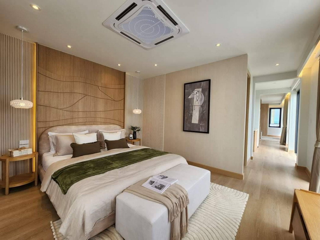 For SaleHouseCha-am Phetchaburi : House for sale, Pool Villa Cha-Am, 645 sq m. 168 sq w., 5 bedrooms, 6 bathrooms, next to Cha-am beach. You can walk into the sea.