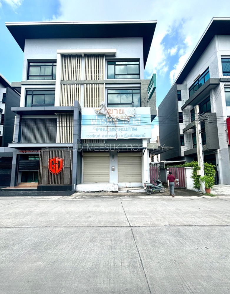 ให้เช่าโฮมออฟฟิศลาดกระบัง สุวรรณภูมิ : ให้เช่า 40,000// ขาย 10 ล้าน// ทางเข้านิคมลาดกระบัง
