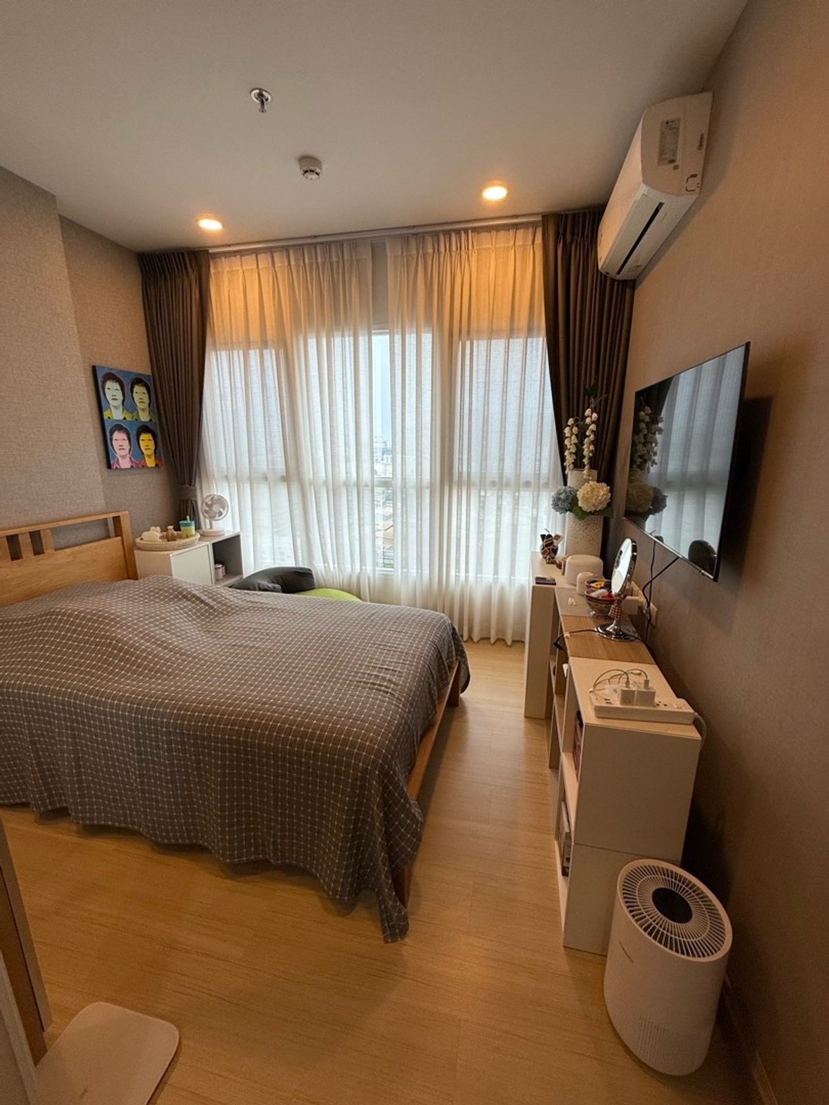 ขายคอนโดรามคำแหง หัวหมาก : ให้เช่า supalai veranda ramkhamhaeng 2 ห้องนอน 2 ห้องน้ำ ตึก บี ชั้น 14

 วิวสนามกีฬา เฟอนิเจอร์ และ เครื่องใช้ไฟฟ้าครบ