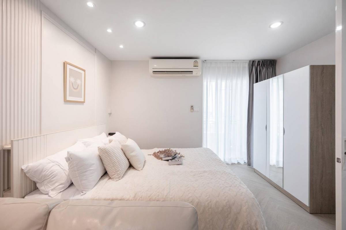 For SaleCondoChokchai 4, Ladprao 71, Ladprao 48, : ✨️✨️Fully furnished condo🎊🎊 Near the BTS, only 600 meters, installment starts at 5,000 baht, must be here 👉𝗥𝗲𝗴𝗲𝗻𝘁 𝗛𝗼𝗺𝗲 𝟭𝟮