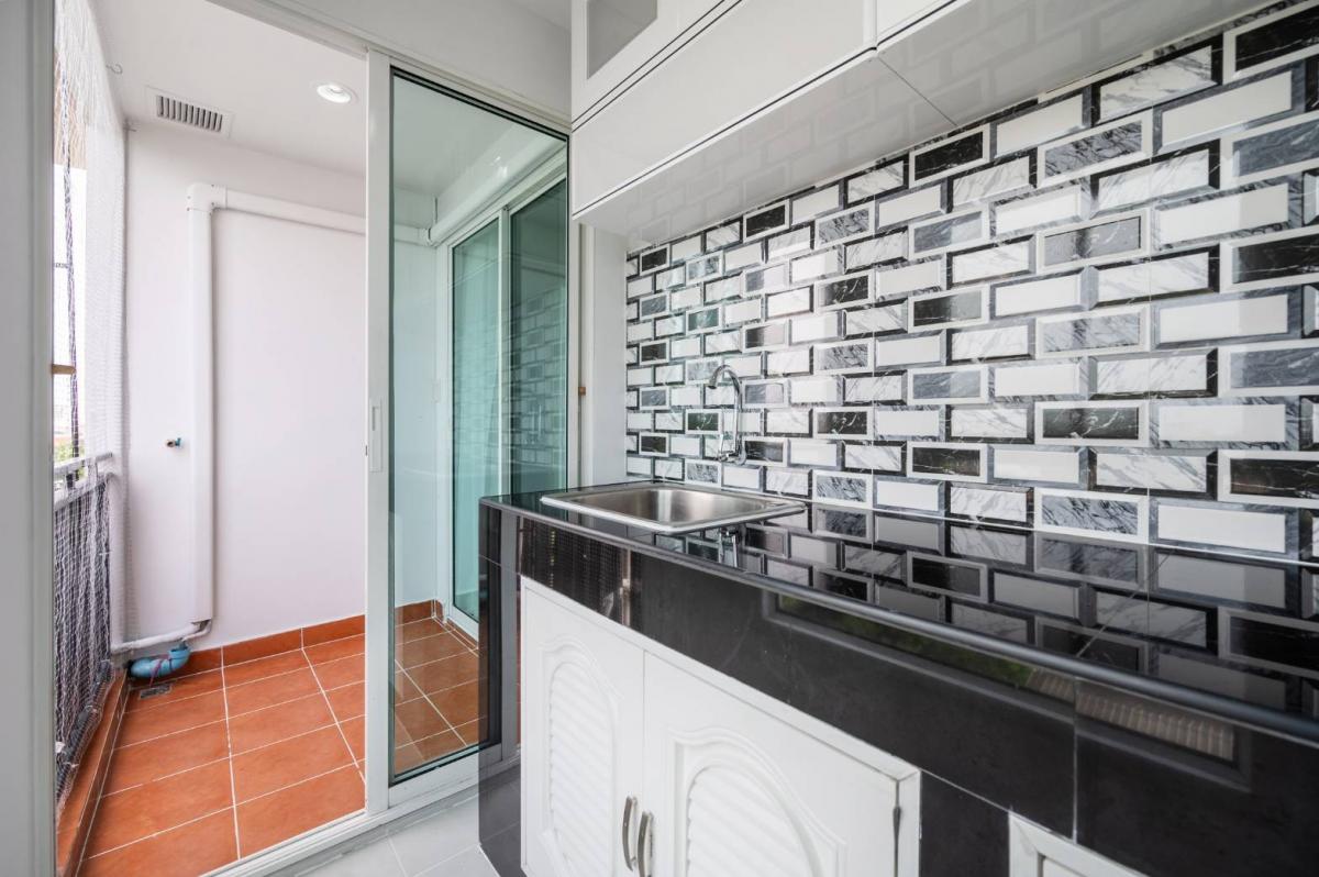 For SaleCondoChokchai 4, Ladprao 71, Ladprao 48, : ✨️✨️Fully furnished condo🎊🎊 Near the BTS, only 600 meters, installment starts at 5,000 baht, must be here 👉𝗥𝗲𝗴𝗲𝗻𝘁 𝗛𝗼𝗺𝗲 𝟭𝟮