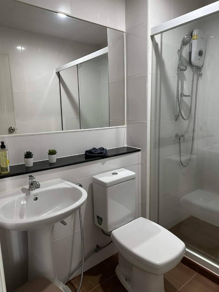 ขายคอนโดบางซื่อ วงศ์สว่าง เตาปูน : ขายคอนโดรีเจ้นท์บางซ่อน เฟส 27 ตึก A ชั้น 22 ห้องสวย วิวสวย วิวโล่ง ห้องขนาด 57.32 ตรม. ราคาขาย 3.20 ล้านบาท