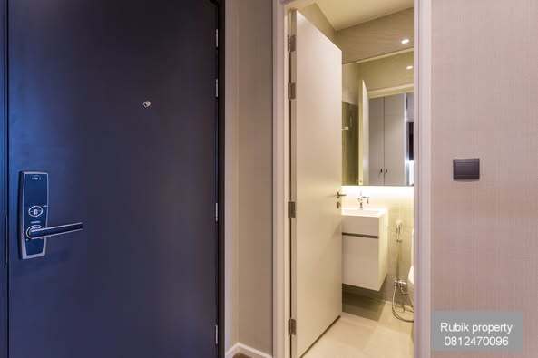 ให้เช่าคอนโดวิทยุ ชิดลม หลังสวน : 🏡 MUNIQ LANGSUAN | Luxury Condo with Lumpini Park View (RB546)
