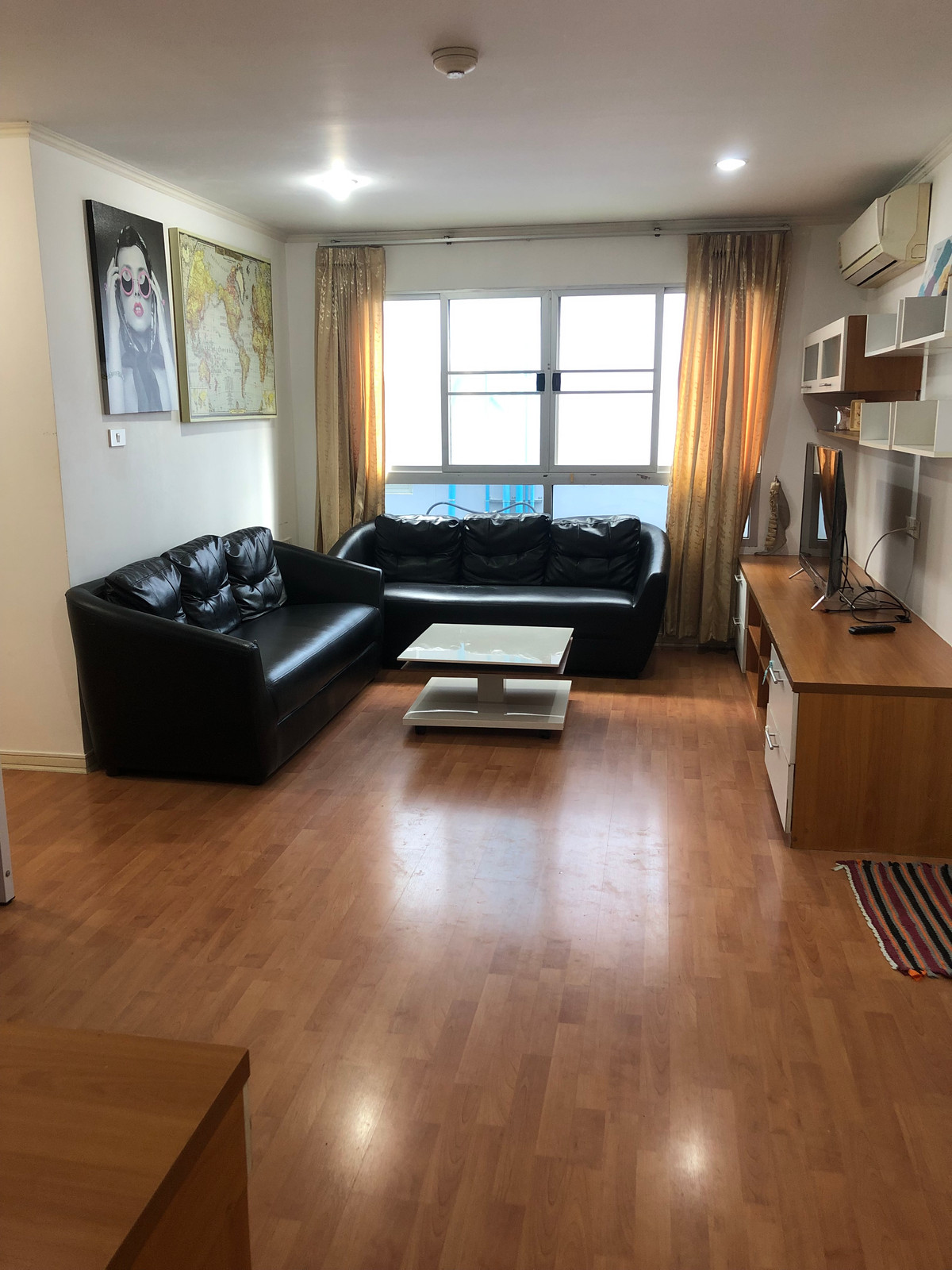 For SaleCondoRatchadapisek, Huaikwang, Suttisan : For sale: Large condo with beautiful view, Lumpini Ville, Cultural Center