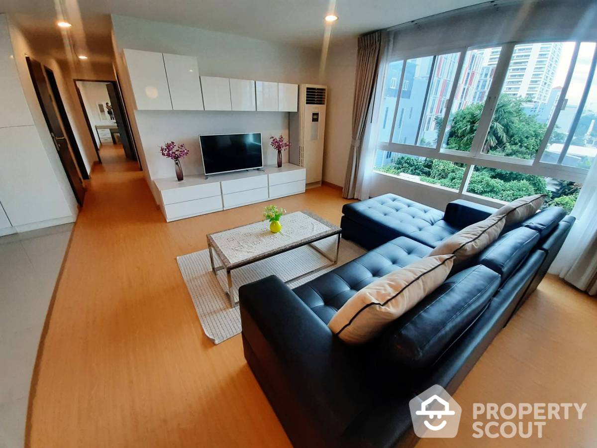 For RentCondoSukhumvit, Asoke, Thonglor : 2-BR Serviced Apt. near BTS Ekkamai