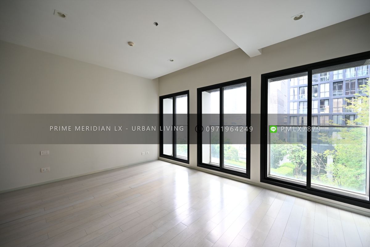 ขายคอนโดวิทยุ ชิดลม หลังสวน : Noble Ploenchit - Luxury One Bedroom, Close To BTS Ploenchit, Tower A