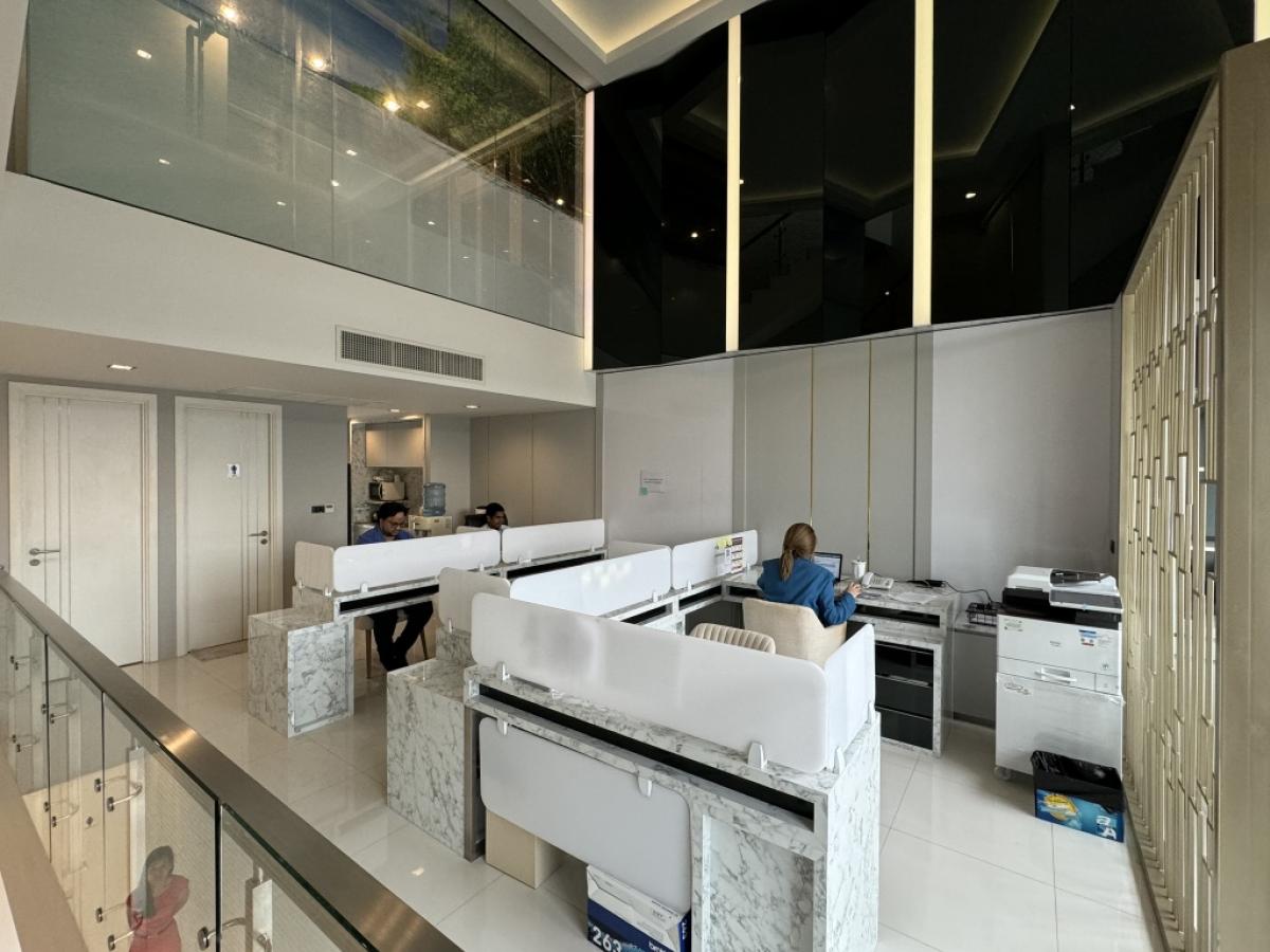 ขายโฮมออฟฟิศพระราม 9 เพชรบุรีตัดใหม่ RCA : อาคารสำนักงาน Altitude Prove - Rama 9 Home Office (อัลติจูด พรูพ - พระราม 9) ขนาดที่ดิน 46 ตารางวา 3 ชั้นครึ่ง  พื้นที่ใช้สอย 427 ตารางเมตร