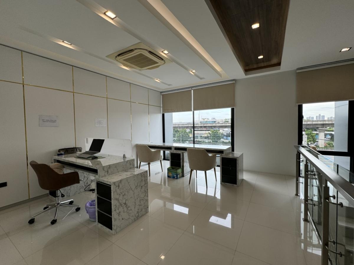 ขายโฮมออฟฟิศพระราม 9 เพชรบุรีตัดใหม่ RCA : อาคารสำนักงาน Altitude Prove - Rama 9 Home Office (อัลติจูด พรูพ - พระราม 9) ขนาดที่ดิน 46 ตารางวา 3 ชั้นครึ่ง  พื้นที่ใช้สอย 427 ตารางเมตร