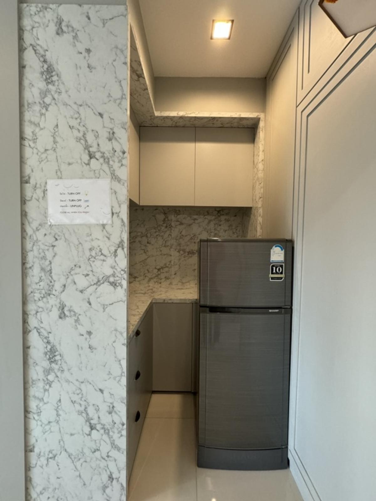 ขายโฮมออฟฟิศพระราม 9 เพชรบุรีตัดใหม่ RCA : อาคารสำนักงาน Altitude Prove - Rama 9 Home Office (อัลติจูด พรูพ - พระราม 9) ขนาดที่ดิน 46 ตารางวา 3 ชั้นครึ่ง  พื้นที่ใช้สอย 427 ตารางเมตร