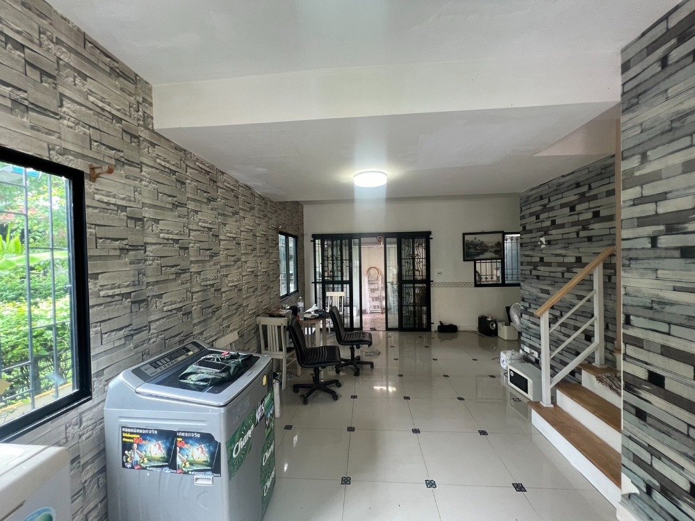 For SaleTownhomePattanakan, Srinakarin : P-2613 Urgent sale! The Connect Suan Luang - On Nut, corner unit