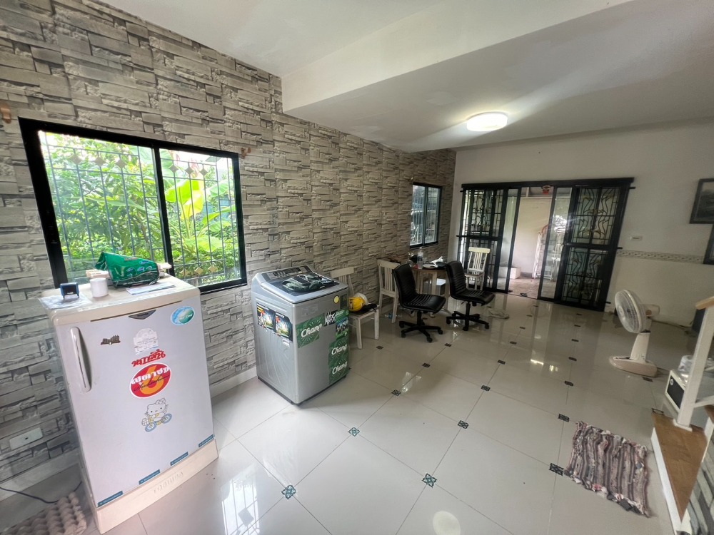 For SaleTownhomePattanakan, Srinakarin : P-2613 Urgent sale! The Connect Suan Luang - On Nut, corner unit