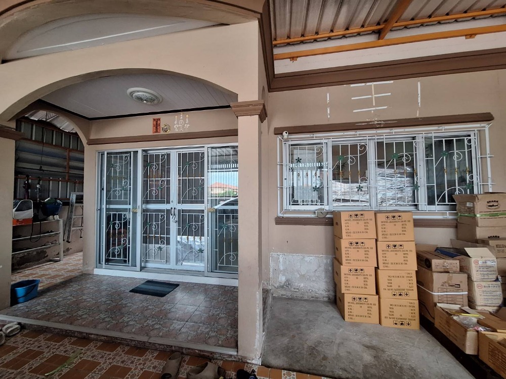 For SaleHouseBang kae, Phetkasem : Urgent sale, 2-storey detached house, Chuen Suk Village, Soi Rom Sai-Phetkasem 63, near Makro Bang Bon
