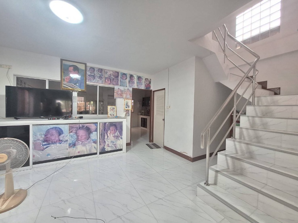 For SaleHouseBang kae, Phetkasem : Urgent sale, 2-storey detached house, Chuen Suk Village, Soi Rom Sai-Phetkasem 63, near Makro Bang Bon