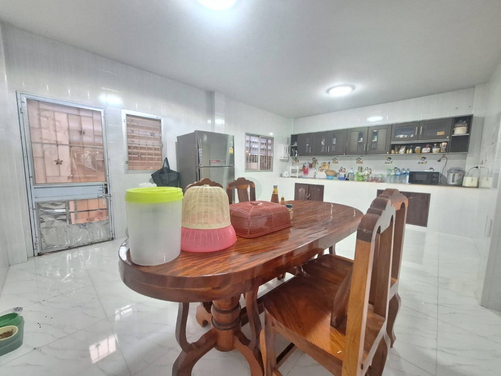 For SaleHouseBang kae, Phetkasem : Urgent sale, 2-storey detached house, Chuen Suk Village, Soi Rom Sai-Phetkasem 63, near Makro Bang Bon