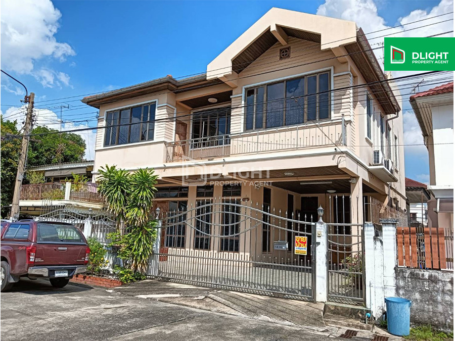 ขายบ้านลาดพร้าว101 แฮปปี้แลนด์ : บ้านศรีบูรพา 10 นวมินทร์ ขนาด 50 ตร.ว 180 ตร.ม. 3 นอน 3 น้ำจอดรถ 2 คัน ราคาเพียง 7.3 ล้าน จากปกติ 8.5 ล้านบาท รีบจับจองด่วน!