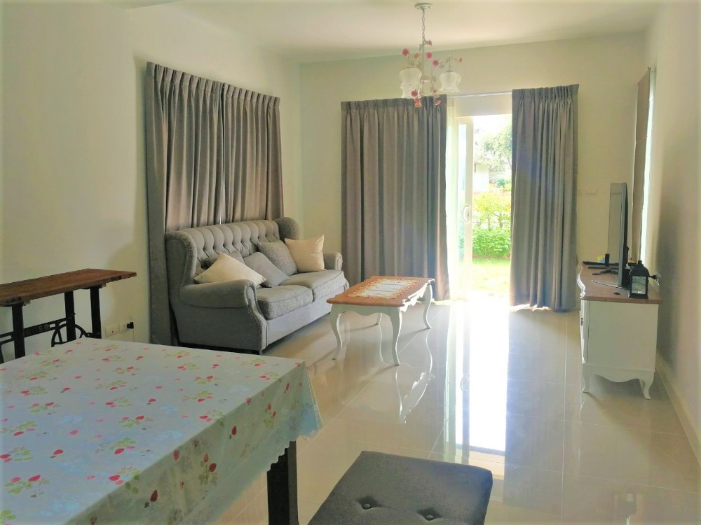 For RentHousePathum Thani,Rangsit, Thammasat : Single house for living, good environment, good neighbors, with a house area