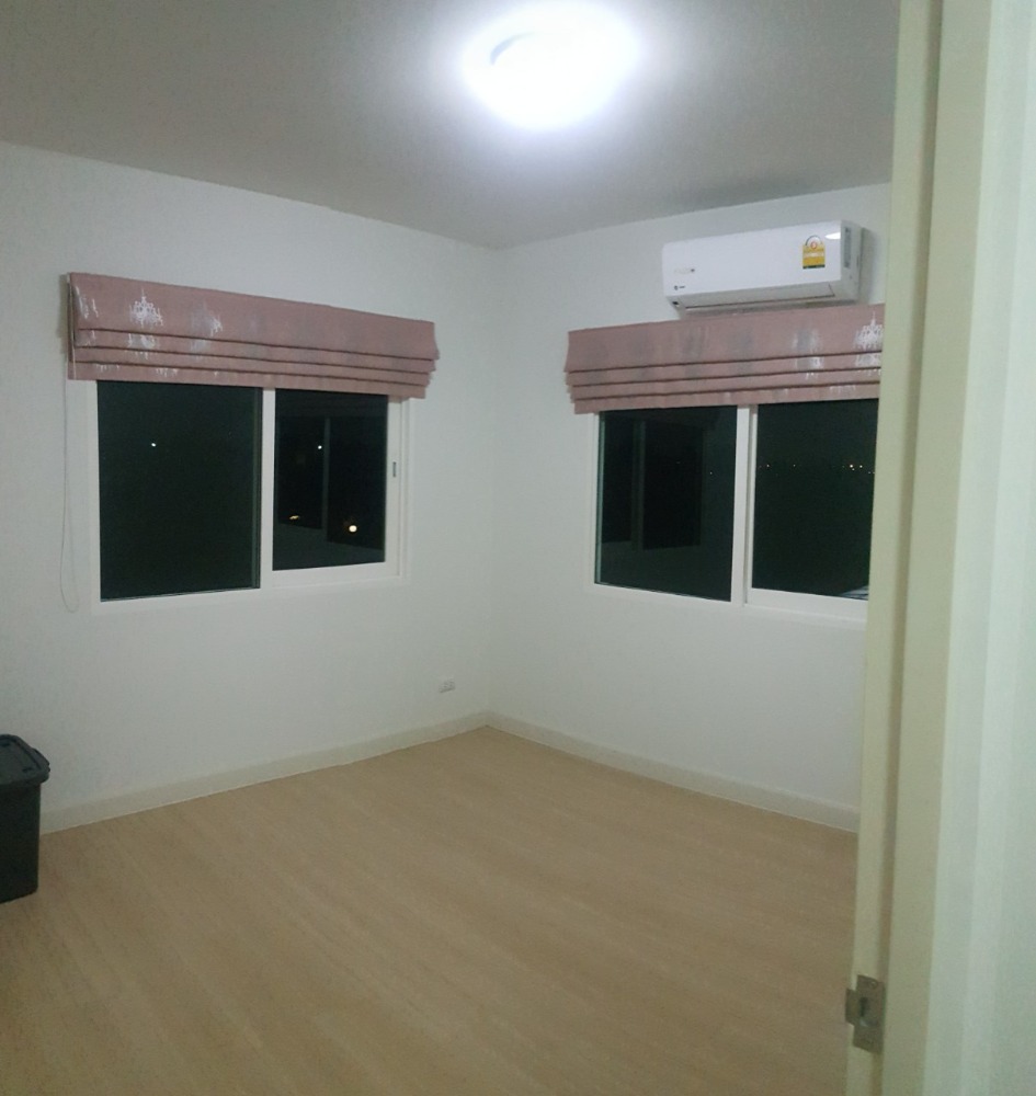 For RentHousePathum Thani,Rangsit, Thammasat : Single house for living, good environment, good neighbors, with a house area