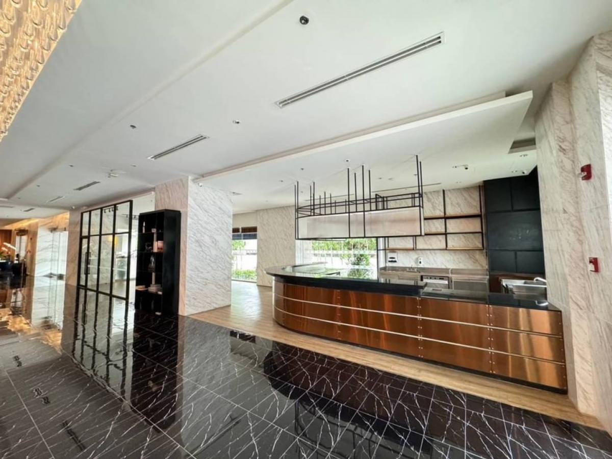 ให้เช่าร้านค้า/ตลาดนัดสุขุมวิท อโศก ทองหล่อ : Space for rent in Asoke *suitable for wine&cocktail bar* - Line: @Lennox