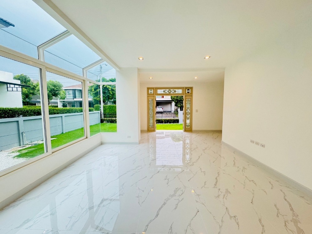 ขายบ้านปิ่นเกล้า จรัญสนิทวงศ์ : ขายบ้านเดี่ยว เดอะ แกรนด์ ปิ่นเกล้า 4 ห้องนอน 4 ห้องน้ำ 4 จอดรถ บนที่ดิน 100 ตร.วา บ้านผนังกระจก เชื่อมสวนข้างบ้าน โปร่งสบาย เดินทางสะดวก ติดถนนใหญ่ ปิ่นเกล้า-บรมราชชนนี